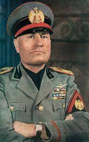 Benito Mussolini - Political Power and Structure